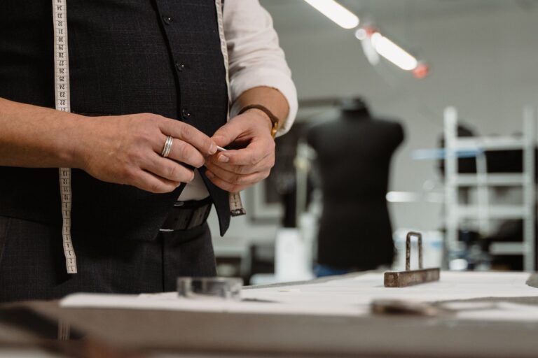 Pre-Production Sample Checklist for Clothing Brands